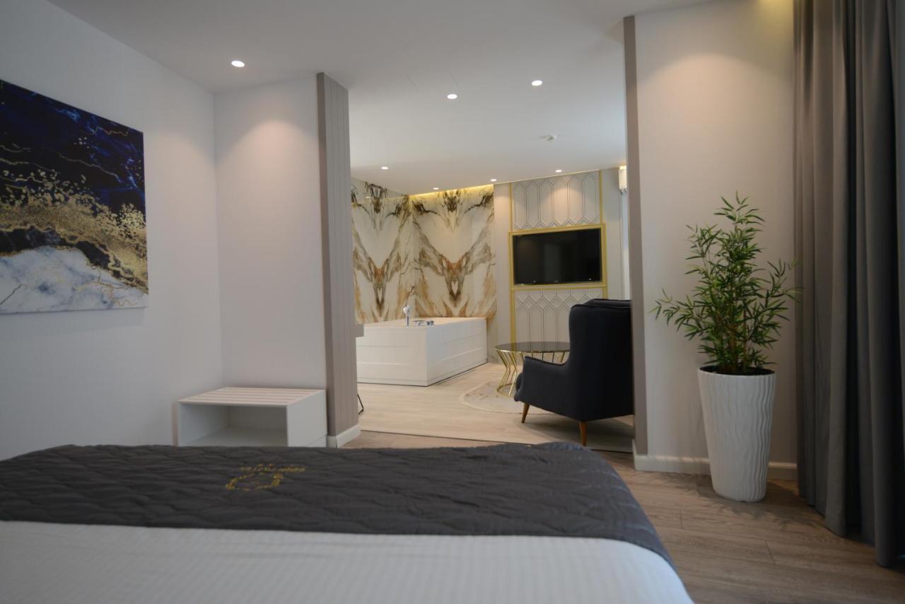 Ebbi Hotel Dhërmi Eksteriør bilde
